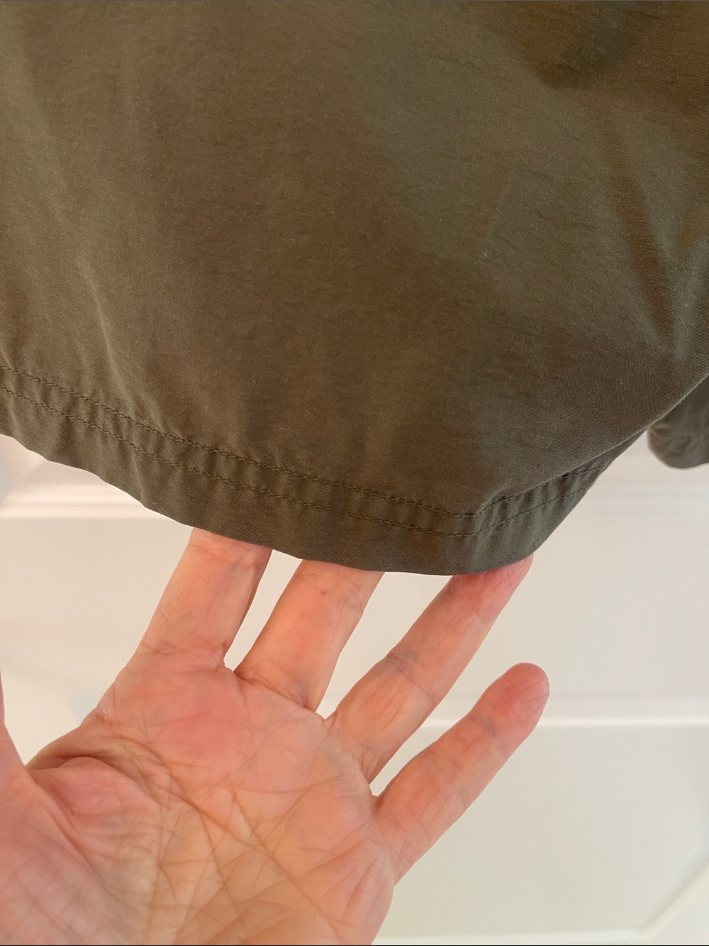 Columbia Women's Olive Cargo Shorts/ High Waisted - Picture 12 of 13